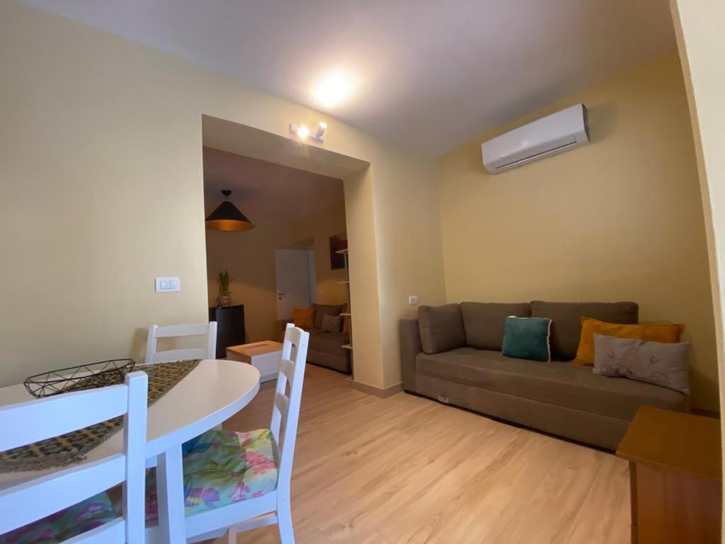 Saranda Beach Apartment Exterior foto